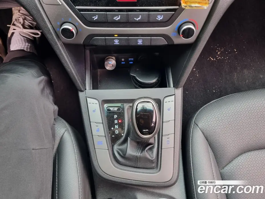 Hyundai Avante 2017 1.6 автомат (гидро), фото 9
