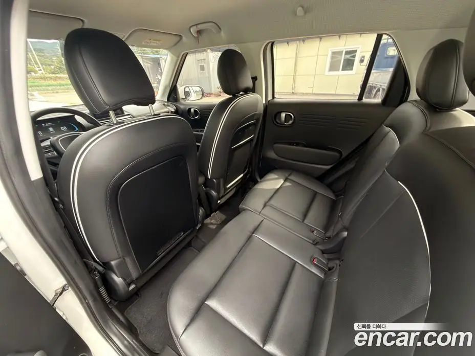 Hyundai Casper 2024 1.0 автомат (гидро), фото 9