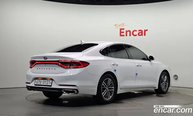 Hyundai Grandeur 2016 2.4 автомат (гидро), миниатюра 2