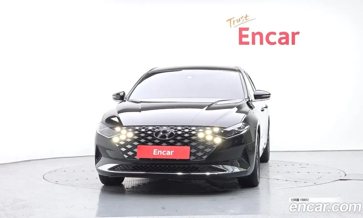 Hyundai Grandeur 2022 2.5 автомат (гидро), фото 3
