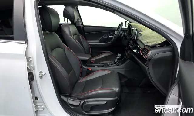 Hyundai i30 2017 1.6 автомат (гидро), миниатюра 11