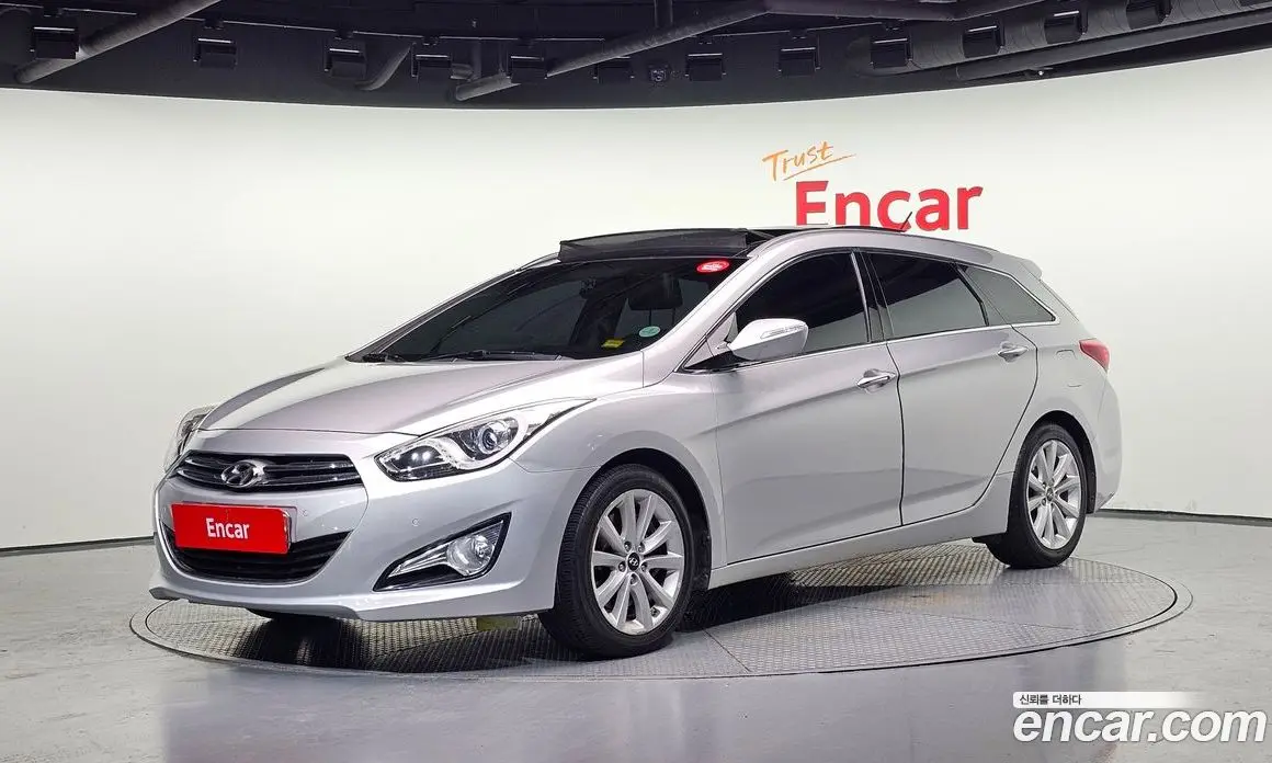 Hyundai i40 2012 2.0 автомат (гидро), фото 1 Hyundai i40 2012 2.0 автомат (гидро), фото 1