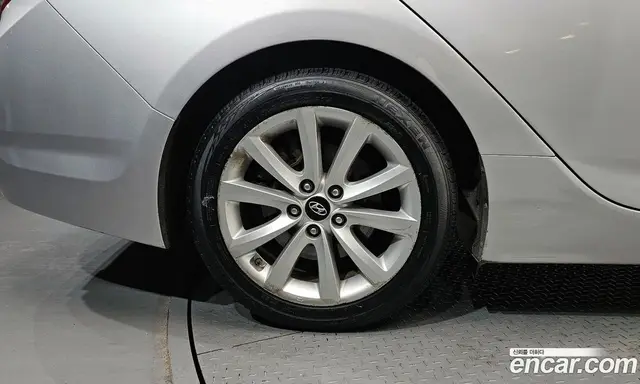 Hyundai i40 2012 2.0 автомат (гидро), миниатюра 5 Hyundai i40 2012 2.0 автомат (гидро), миниатюра 5