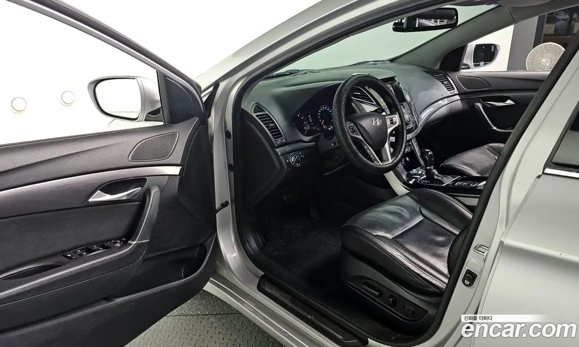 Hyundai i40 2012 2.0 автомат (гидро), фото 10 Hyundai i40 2012 2.0 автомат (гидро), фото 10