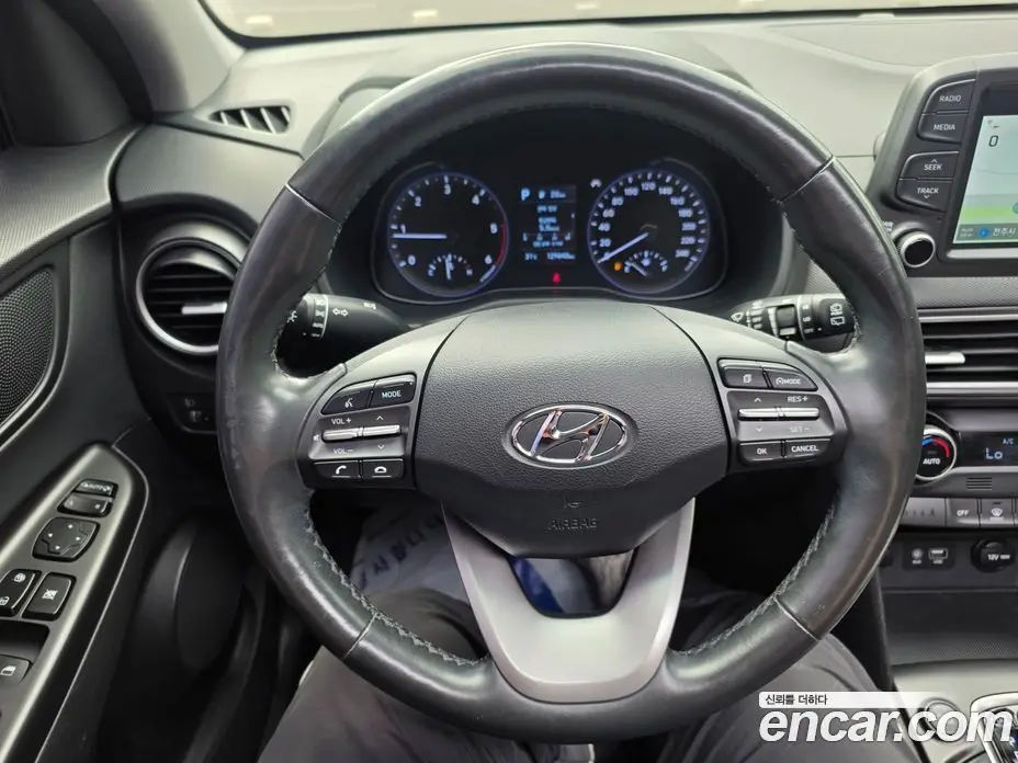 Hyundai Kona 2019 1.6 автомат (гидро), фото 11