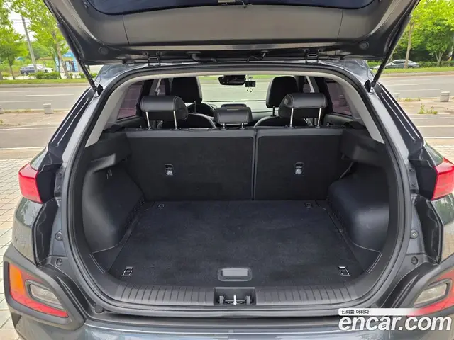 Hyundai Kona 2019 1.6 автомат (гидро), миниатюра 10