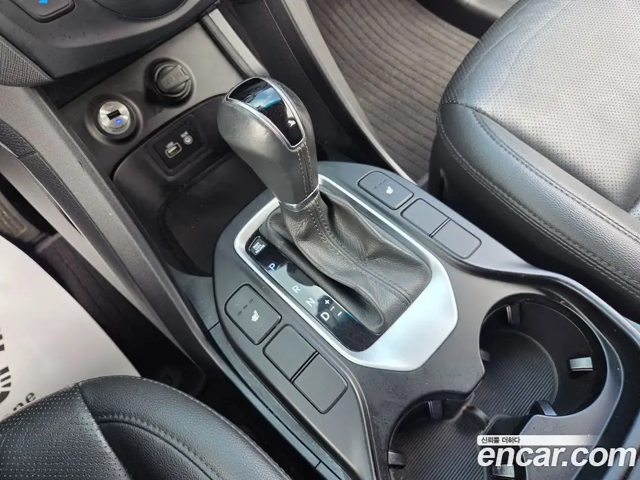Hyundai Santa Fe 2016 2.0 автомат (гидро), фото 13