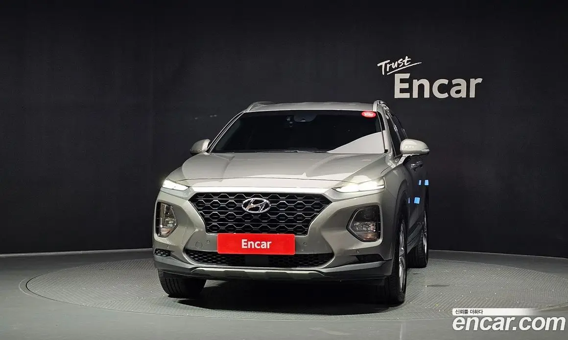 Hyundai Santa Fe 2018 2.0 автомат (гидро), фото 3