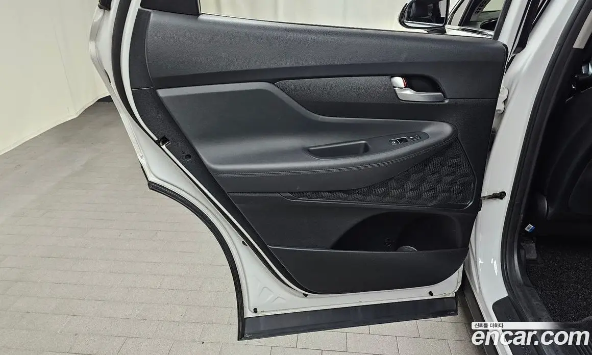 Hyundai Santa Fe 2018 2.0 автомат (гидро), фото 15