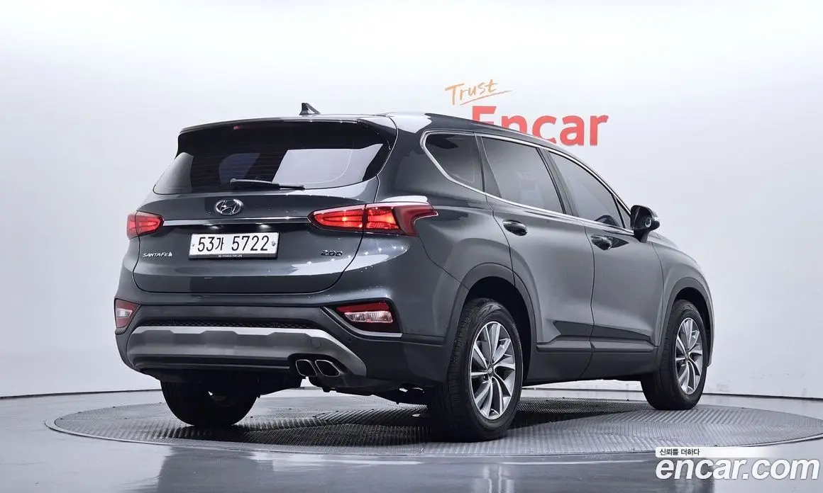 Hyundai Santa Fe 2018 2.0 автомат (гидро), фото 2 Hyundai Santa Fe 2018 2.0 автомат (гидро), фото 2