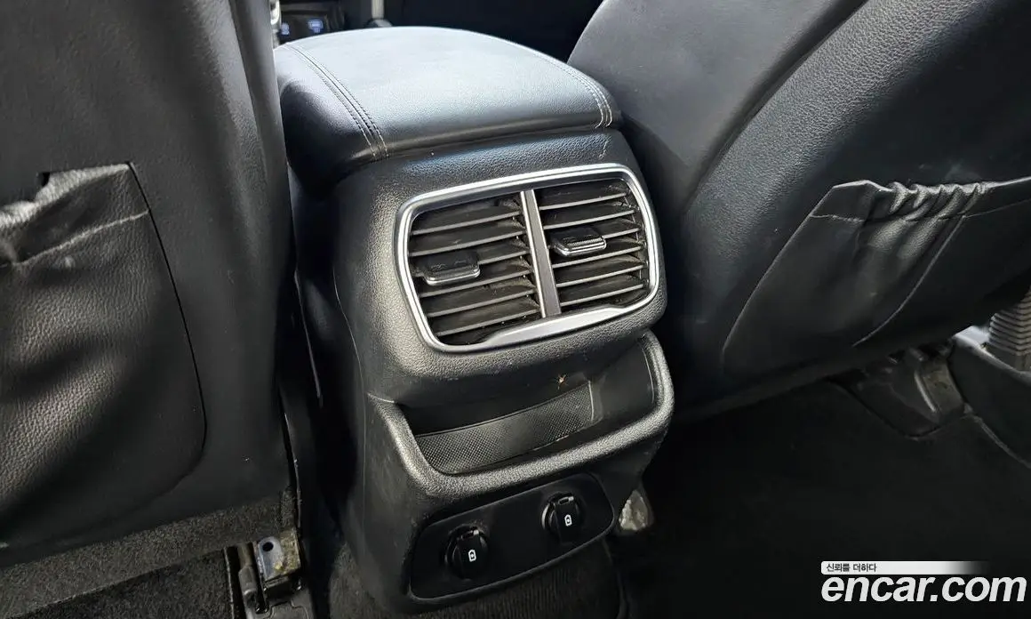 Hyundai Santa Fe 2018 2.0 автомат (гидро), фото 18 Hyundai Santa Fe 2018 2.0 автомат (гидро), фото 18