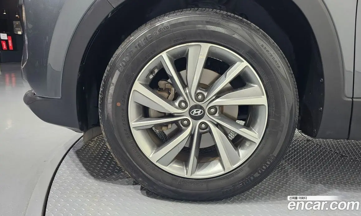 Hyundai Santa Fe 2018 2.0 автомат (гидро), фото 5 Hyundai Santa Fe 2018 2.0 автомат (гидро), фото 5