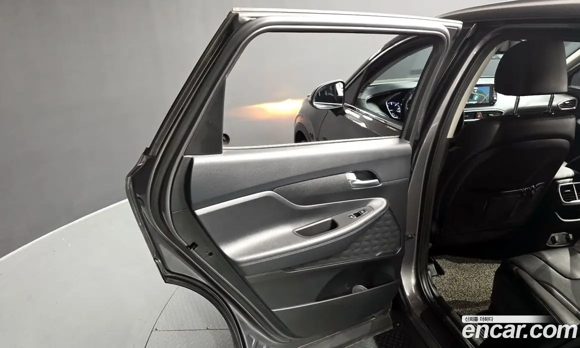 Hyundai Santa Fe 2019 2.0 автомат (гидро), фото 15 Hyundai Santa Fe 2019 2.0 автомат (гидро), фото 15