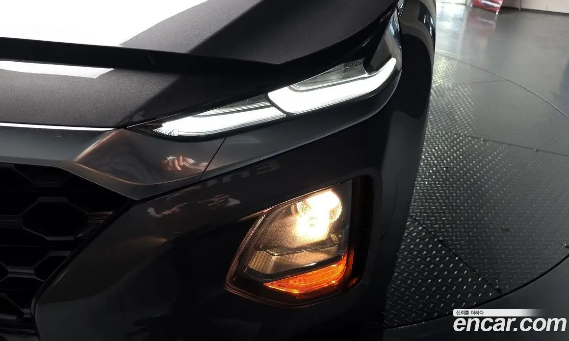Hyundai Santa Fe 2019 2.0 автомат (гидро), фото 8 Hyundai Santa Fe 2019 2.0 автомат (гидро), фото 8