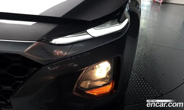 Hyundai Santa Fe 2019 2.0 автомат (гидро), миниатюра 8 Hyundai Santa Fe 2019 2.0 автомат (гидро), миниатюра 8