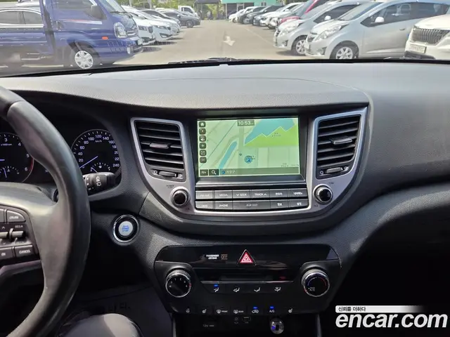 Hyundai Tucson 2016 2.0 автомат (гидро), миниатюра 12