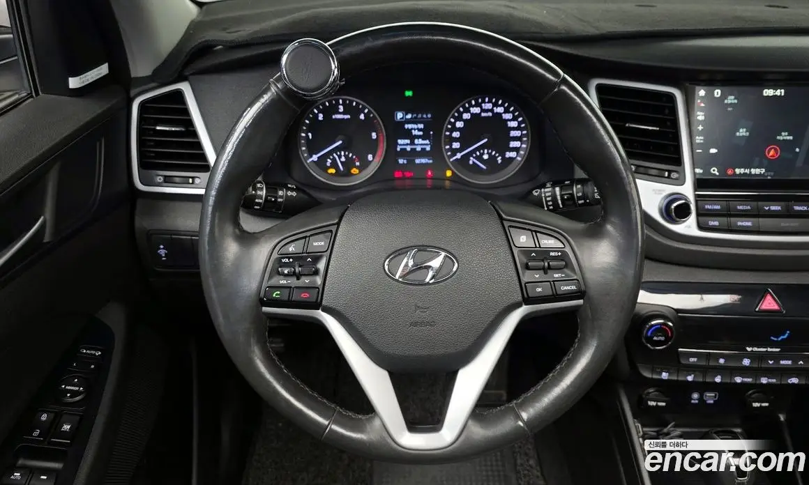 Hyundai Tucson 2017 1.7 автомат (гидро), фото 17