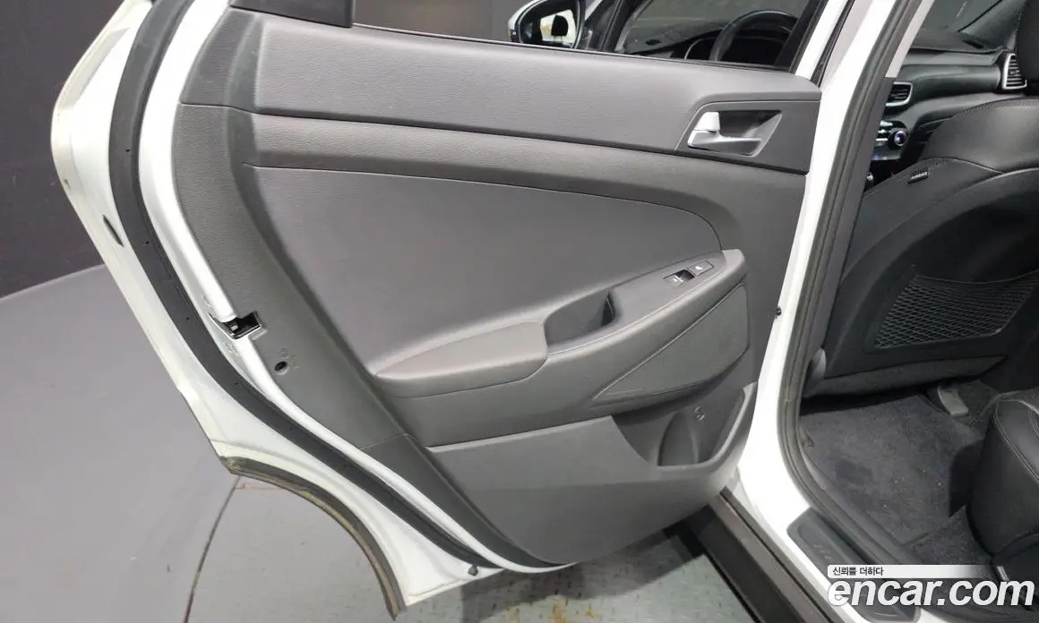Hyundai Tucson 2019 1.6 автомат (гидро), фото 15