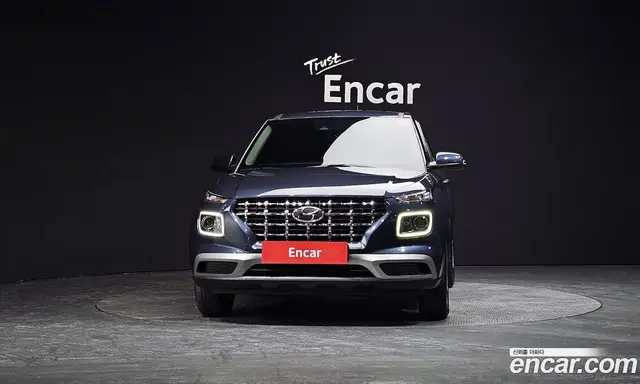 Hyundai Venue 2021 1.6 автомат (гидро), миниатюра 3