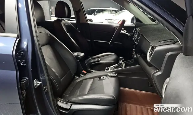 Hyundai Venue 2021 1.6 автомат (гидро), миниатюра 10