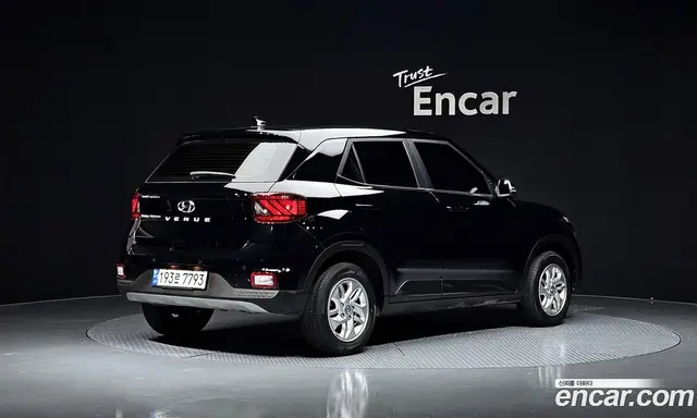 Hyundai Venue 2022 1.6 автомат (гидро), миниатюра 2