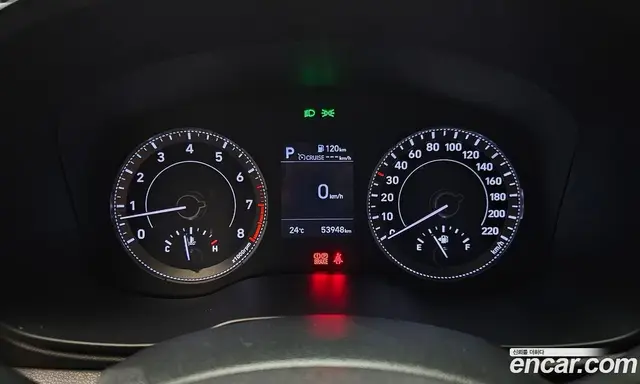 Hyundai Venue 2022 1.6 автомат (гидро), миниатюра 11
