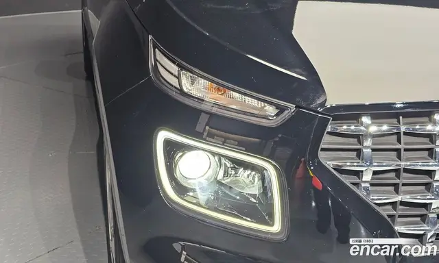 Hyundai Venue 2022 1.6 автомат (гидро), миниатюра 8