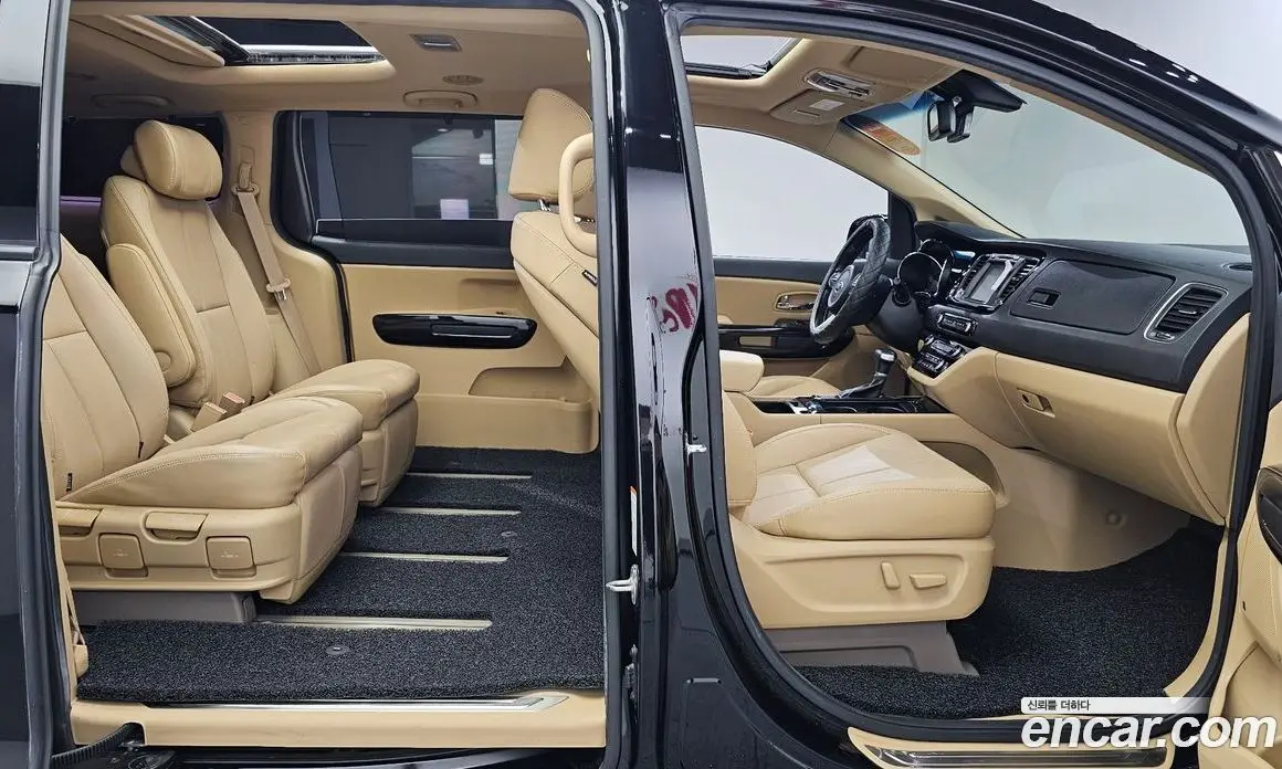 Kia Carnival 2017 3.3 автомат (гидро), фото 16