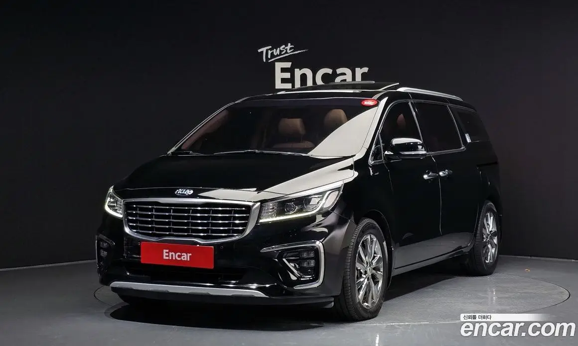 Kia Carnival 2018 2.2 автомат (гидро), фото 1 Kia Carnival 2018 2.2 автомат (гидро), фото 1