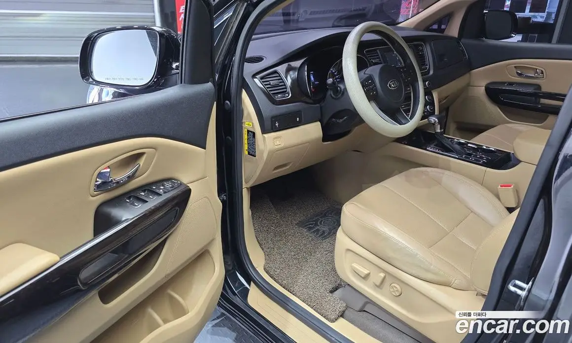 Kia Carnival 2018 2.2 автомат (гидро), фото 11 Kia Carnival 2018 2.2 автомат (гидро), фото 11