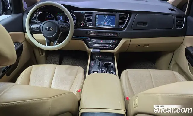 Kia Carnival 2018 2.2 автомат (гидро), миниатюра 7 Kia Carnival 2018 2.2 автомат (гидро), миниатюра 7