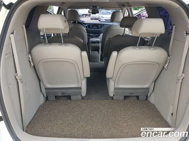 Kia Carnival 2018 2.2 автомат (гидро), миниатюра 11