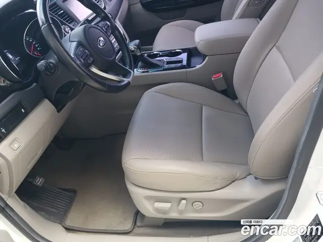 Kia Carnival 2018 2.2 автомат (гидро), миниатюра 7