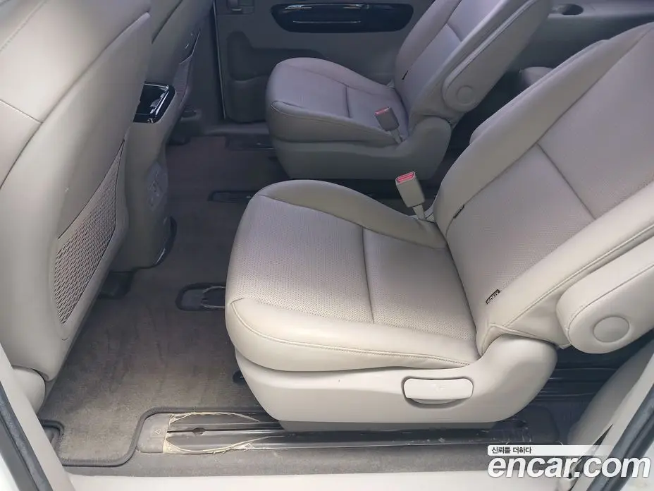 Kia Carnival 2018 2.2 автомат (гидро), фото 8