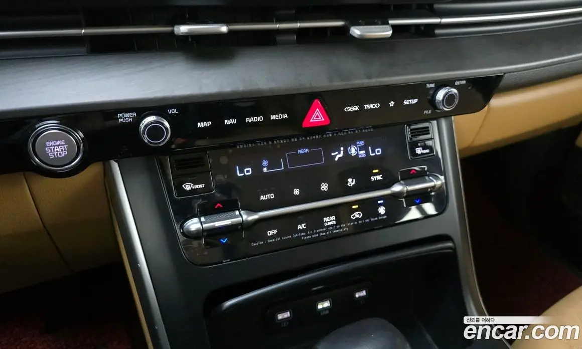 Kia Carnival 2020 2.2 автомат (гидро), фото 18