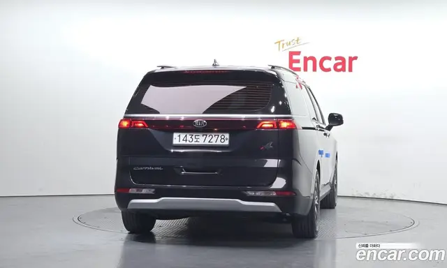 Kia Carnival 2020 2.2 автомат (гидро), миниатюра 4