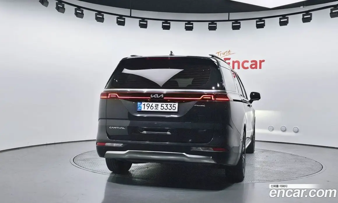 Kia Carnival 2021 2.2 автомат (гидро), фото 4