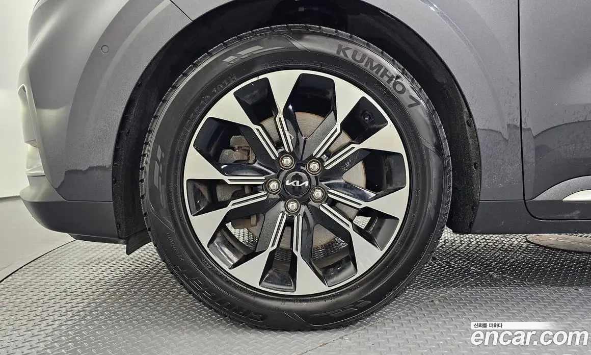 Kia Carnival 2021 2.2 автомат (гидро), фото 5