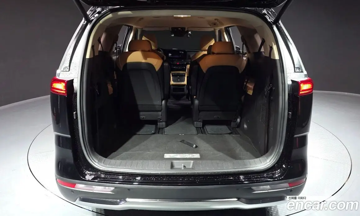 Kia Carnival 2022 2.2 автомат (гидро), фото 19
