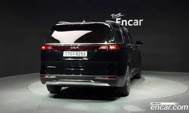 Kia Carnival 2022 2.2 автомат (гидро), миниатюра 4