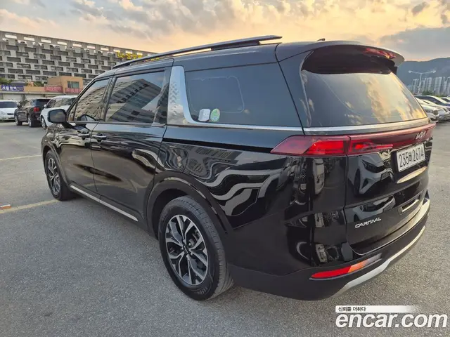 Kia Carnival 2022 2.2 автомат (гидро), миниатюра 4 Kia Carnival 2022 2.2 автомат (гидро), миниатюра 4
