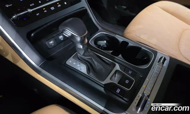 Kia Carnival 2022 2.2 автомат (гидро), миниатюра 12