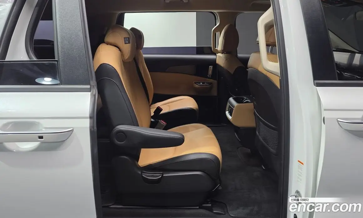 Kia Carnival 2022 2.2 автомат (гидро), фото 17 Kia Carnival 2022 2.2 автомат (гидро), фото 17