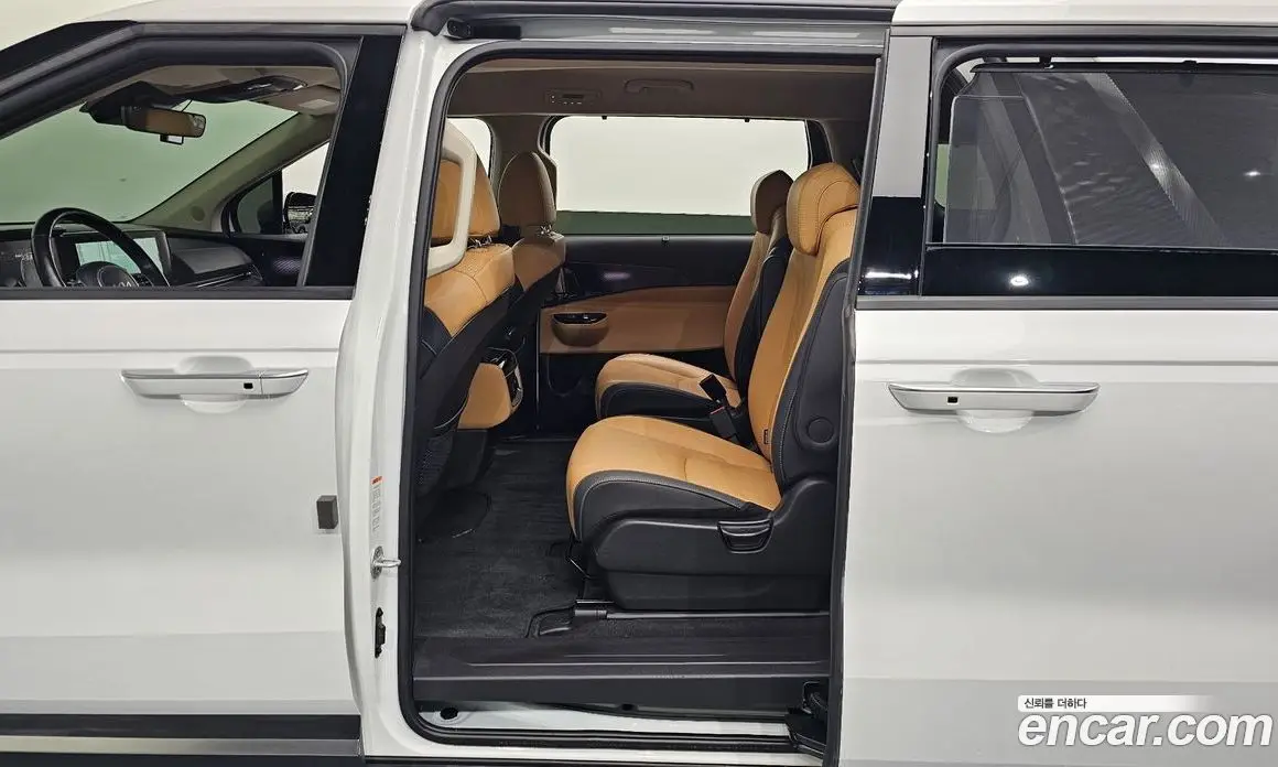 Kia Carnival 2022 2.2 автомат (гидро), фото 17 Kia Carnival 2022 2.2 автомат (гидро), фото 17
