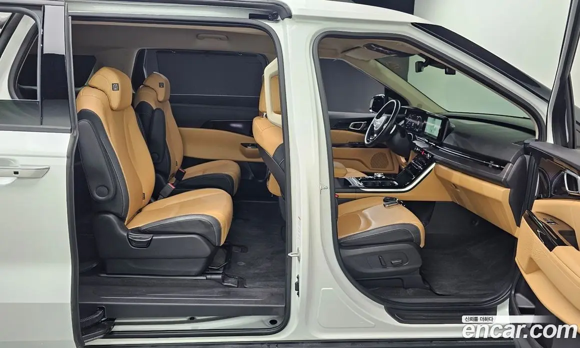 Kia Carnival 2022 2.2 автомат (гидро), фото 18 Kia Carnival 2022 2.2 автомат (гидро), фото 18