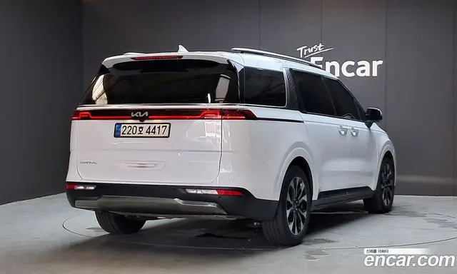 Kia Carnival 2023 2.2 автомат (гидро), миниатюра 2