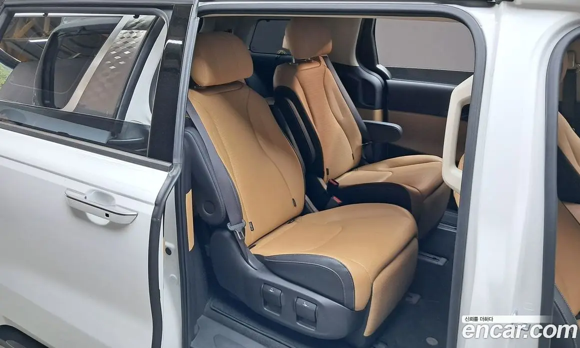 Kia Carnival 2023 2.2 автомат (гидро), фото 16