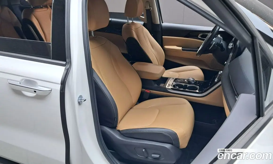 Kia Carnival 2023 2.2 автомат (гидро), фото 17