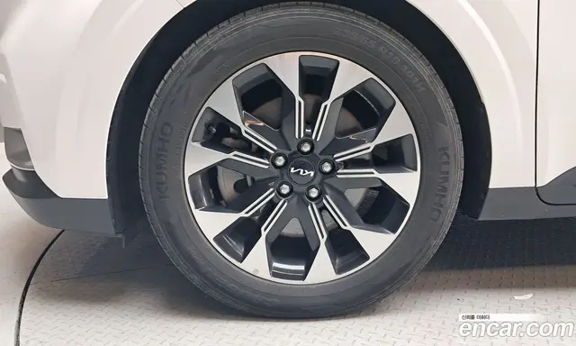 Kia Carnival 2023 2.2 автомат (гидро), миниатюра 5