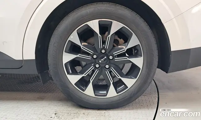 Kia Carnival 2023 2.2 автомат (гидро), миниатюра 7